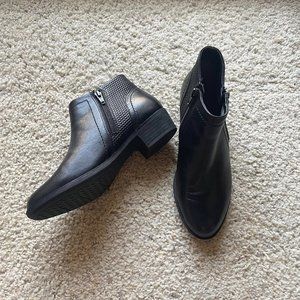 Rockport Cobb Hill Women's Ankle Booties